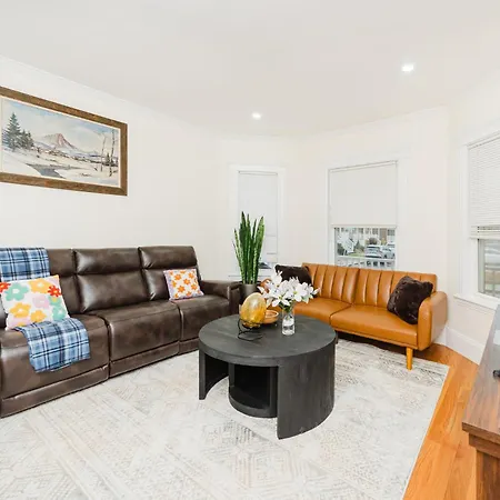 76 Carruth - 4Br Cozy And Lovely Apt